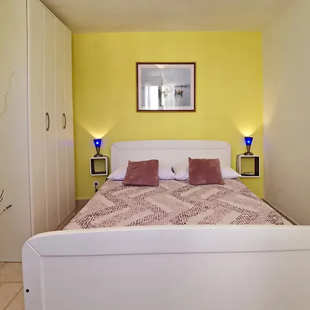 Apartmán By The Sea Silo, Krk - 18755 Šilo